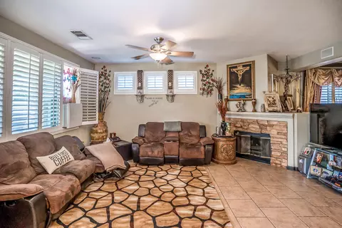 44226 Windrose Pl, Lancaster, CA 93536 photo 17
