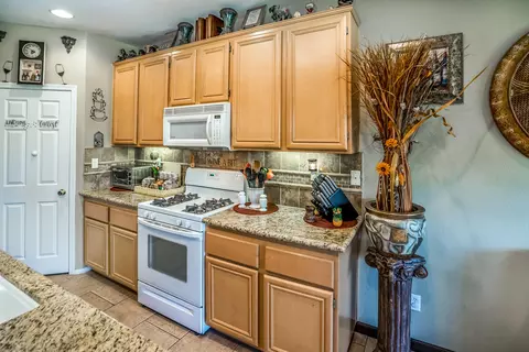 44226 Windrose Pl, Lancaster, CA 93536 photo 13
