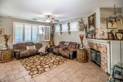 44226 Windrose Pl, Lancaster, CA 93536 photo 16