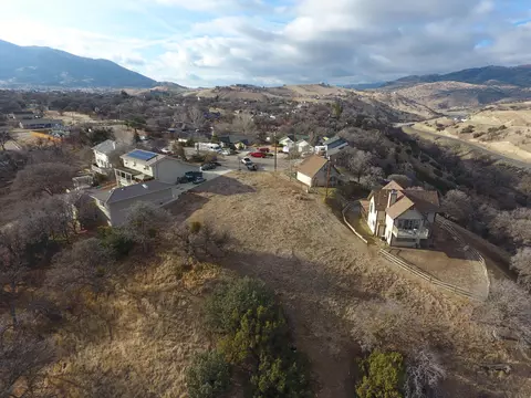 19404 Lookout Pl, Tehachapi, CA 93561 photo 11