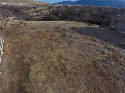 19404 Lookout Pl, Tehachapi, CA 93561 photo 3