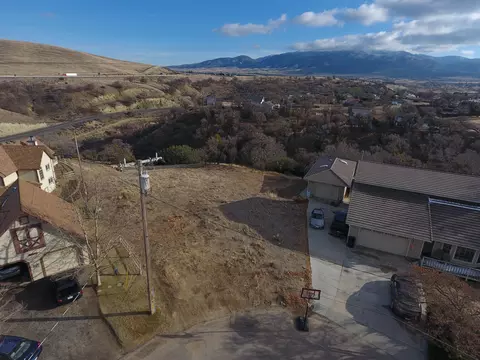 19404 Lookout Pl, Tehachapi, CA 93561 photo 1
