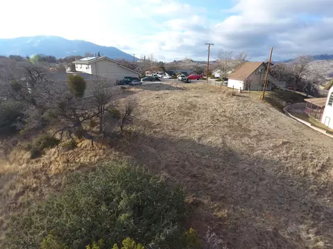 19404 Lookout Pl, Tehachapi, CA 93561 photo 12