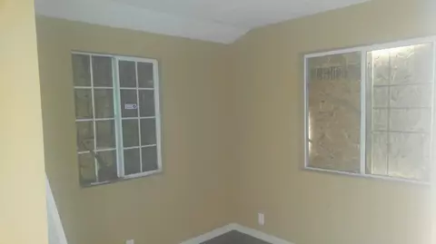 38569 5th St E, Palmdale, CA 93550 photo 2