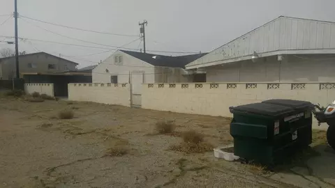 38569 5th St E, Palmdale, CA 93550 photo 4