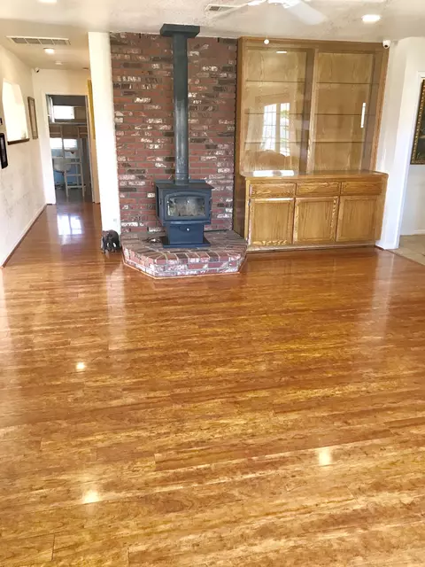 25300 Bear Valley Rd, Tehachapi, CA 93561 photo 14