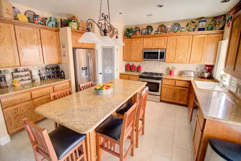 2808 Legends Way, Lancaster, CA 93536 photo 11