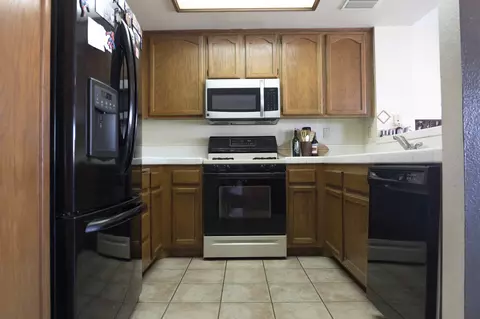 1041 E Avenue J3, Lancaster, CA 93535 photo 7
