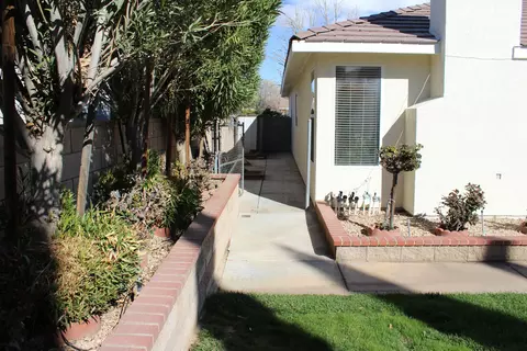 43343 W 46th St, Lancaster, CA 93536 photo 28