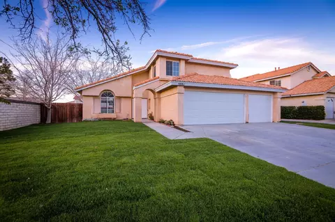 5551 Ave R12 E, Palmdale, CA 93552 photo 1