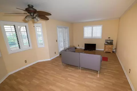 5590 Barnard St, Simi Valley, CA 93063 photo 8