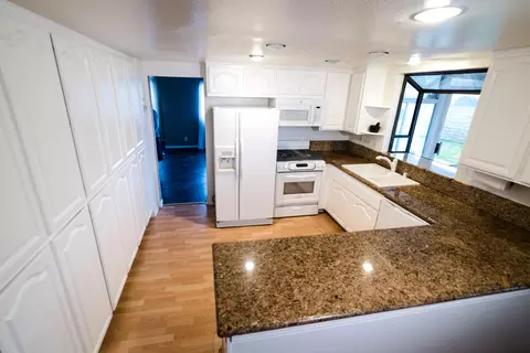 5590 Barnard St, Simi Valley, CA 93063 photo 7