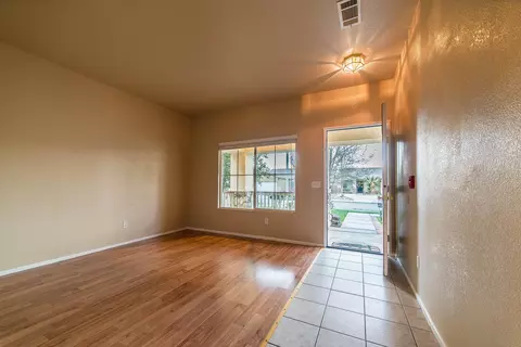 2032 Astor Ct, Lancaster, CA 93536 photo 6