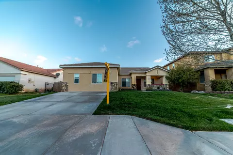 2032 Astor Ct, Lancaster, CA 93536 photo 1