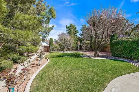6036 Devonshire Dr, Palmdale, CA 93551 photo 34
