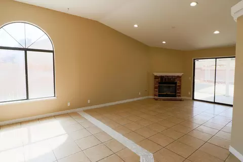 38145 E 43rd St, Palmdale, CA 93552 photo 6