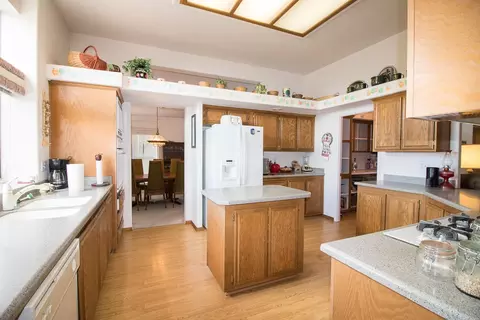 21011 Sierra Vista Dr, Tehachapi, CA 93561 photo 7