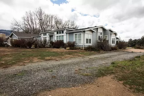 21011 Sierra Vista Dr, Tehachapi, CA 93561 photo 34