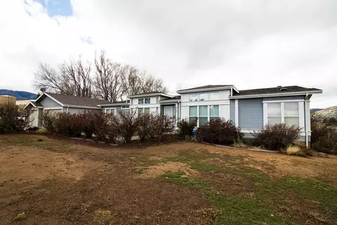 21011 Sierra Vista Dr, Tehachapi, CA 93561 photo 1
