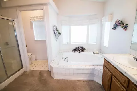 21011 Sierra Vista Dr, Tehachapi, CA 93561 photo 17