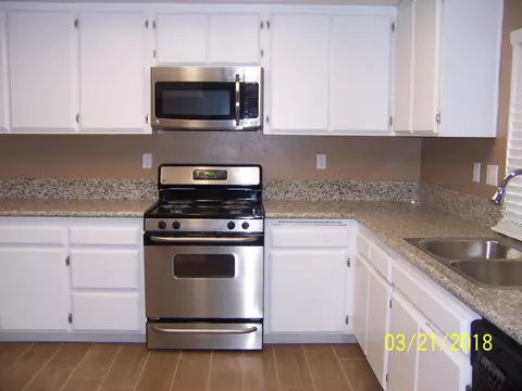 40649 174th St, Lancaster, CA 93535 photo 5
