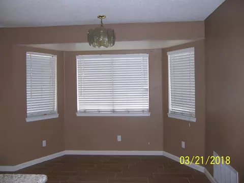 40649 174th St, Lancaster, CA 93535 photo 8