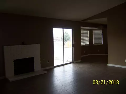 40649 174th St, Lancaster, CA 93535 photo 3