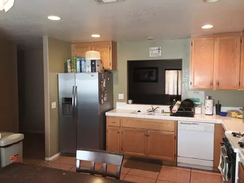 43709 E 6th St, Lancaster, CA 93535 photo 6