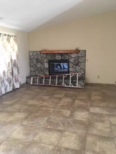 40727 E 169th St, Lancaster, CA 93535 photo 3