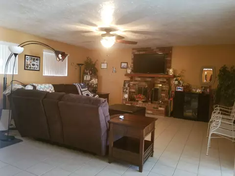 37445 5th St, Palmdale, CA 93550 photo 14