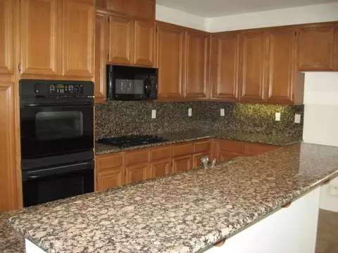 44047 W Chaparral Dr, Lancaster, CA 93536 photo 2