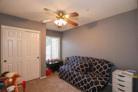 563 E Ave J 10, Lancaster, CA 93535 photo 19