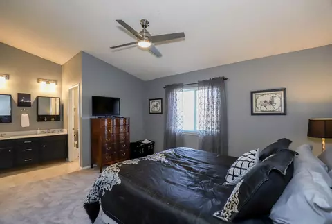 563 E Ave J 10, Lancaster, CA 93535 photo 25