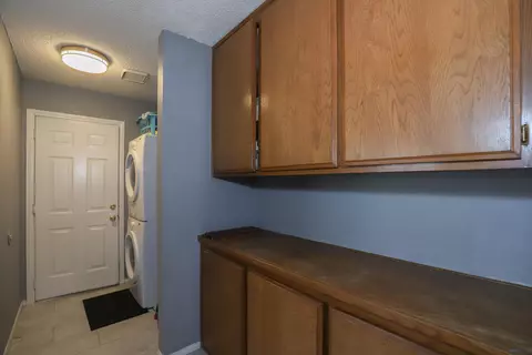 563 E Ave J 10, Lancaster, CA 93535 photo 23