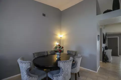 563 E Ave J 10, Lancaster, CA 93535 photo 7
