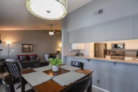 563 E Ave J 10, Lancaster, CA 93535 photo 18