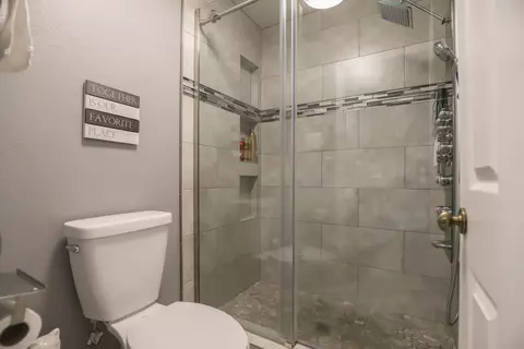 563 E Ave J 10, Lancaster, CA 93535 photo 28
