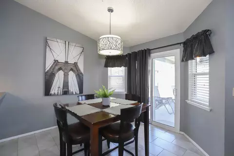 563 E Ave J 10, Lancaster, CA 93535 photo 17