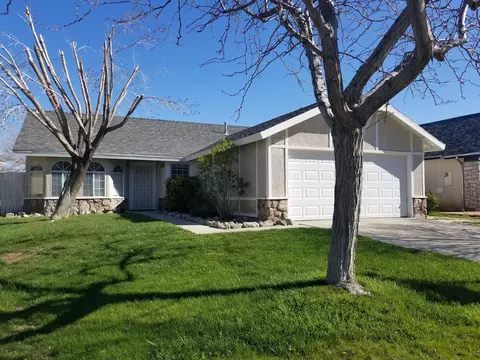 2625 Regal Ct, Lancaster, CA 93535 photo 1