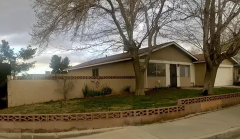 1323 E Avenue J4, Lancaster, CA 93535 photo 2