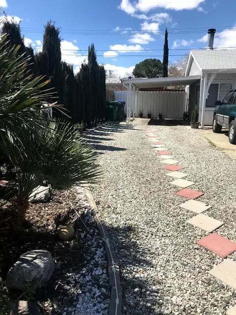 37459 5th St E, Palmdale, CA 93550 photo 1
