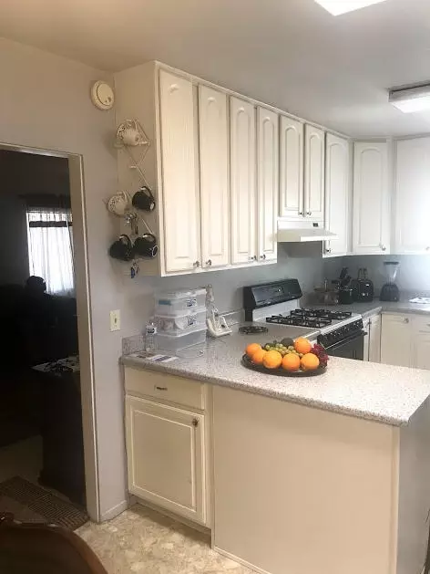37459 5th St E, Palmdale, CA 93550 photo 4
