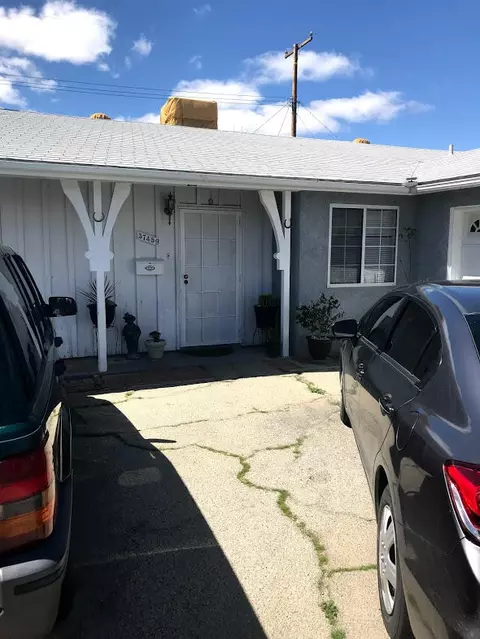 37459 5th St E, Palmdale, CA 93550 photo 2