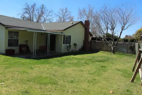 44226 Tabler Ave N, Lancaster, CA 93535 photo 4