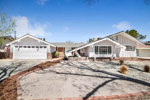 1147 Avenue J4 E, Lancaster, CA 93535 photo 1