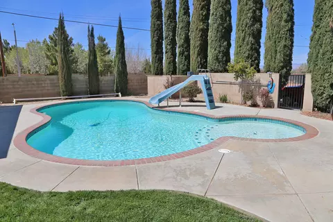 42532 W 35th St, Lancaster, CA 93536 photo 2