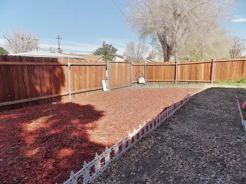 223 Avenue J E, Lancaster, CA 93535 photo 64
