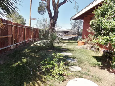 223 Avenue J E, Lancaster, CA 93535 photo 9