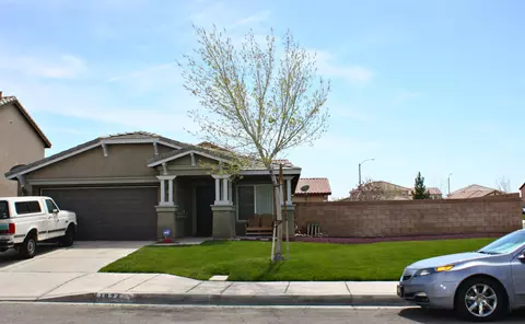 1824 E Ivesbrook St, Lancaster, CA 93535 photo 1
