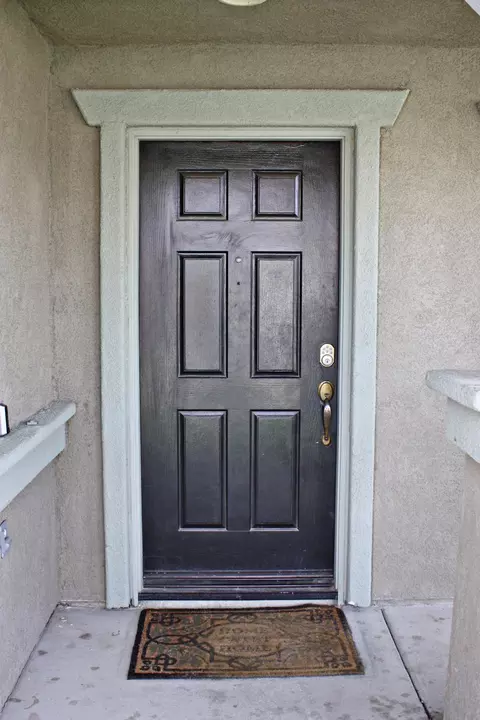 1824 E Ivesbrook St, Lancaster, CA 93535 photo 4